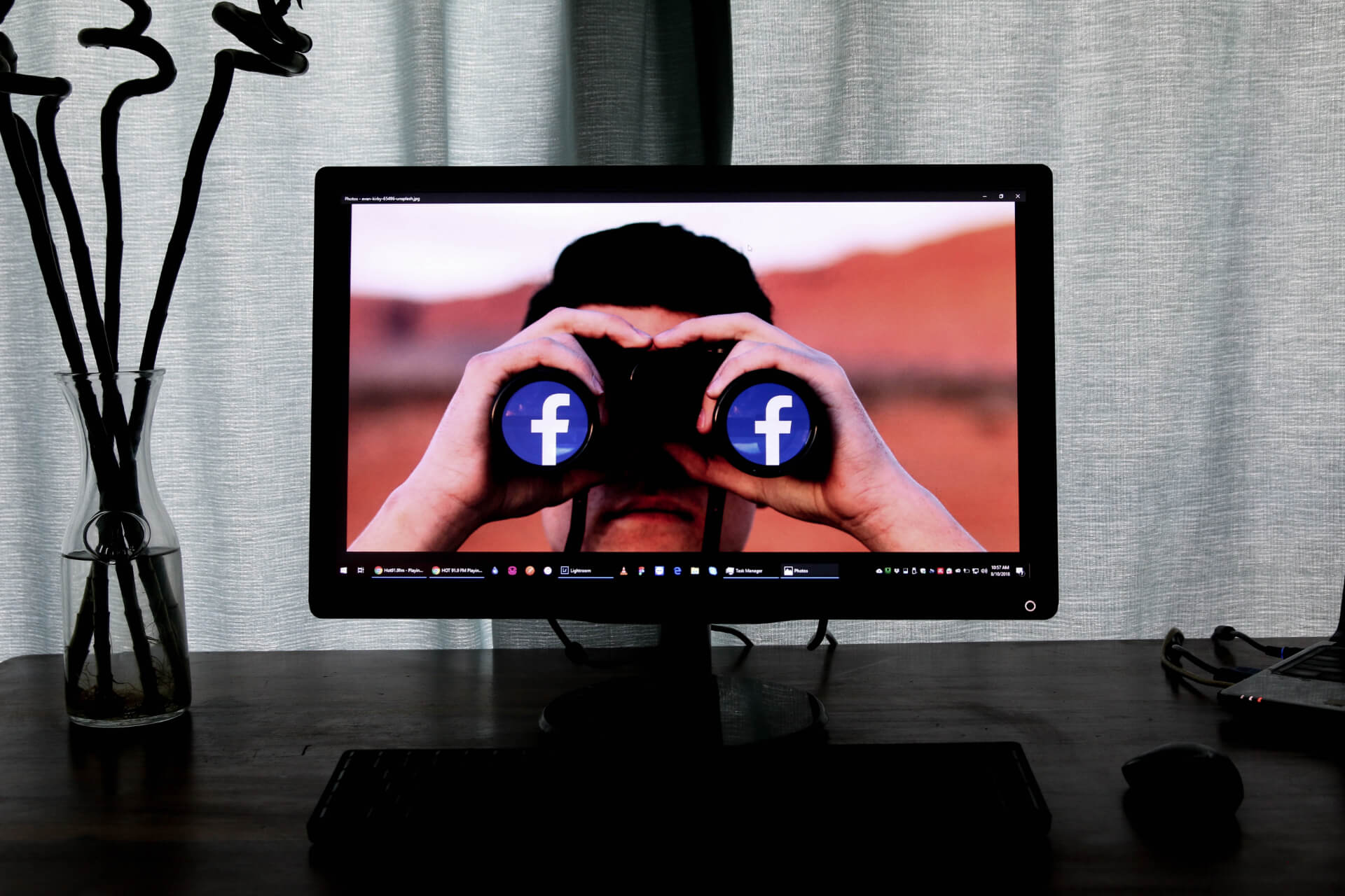 Facebook - Credit Glen Carrie et Unsplash